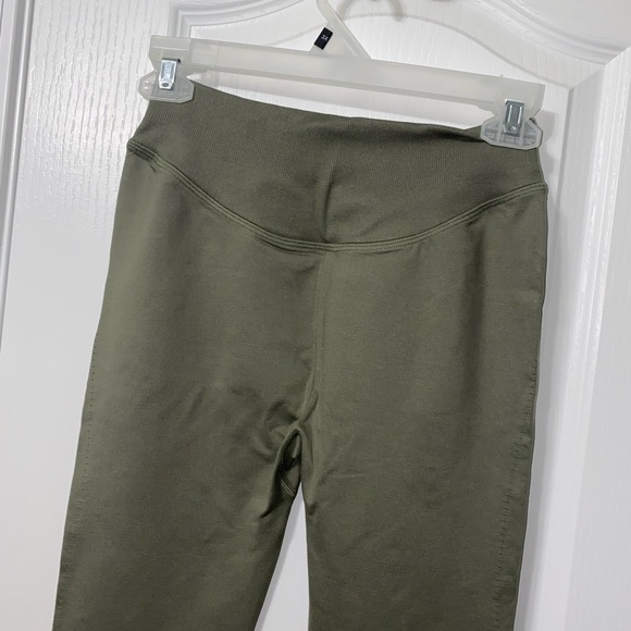 ✨ LOWEST PRICE✨ NEW Green Gymshark Leggings - Picture 5 of 11